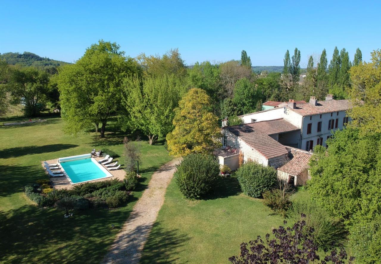La Carreterie - Maison De Famille{S} Pineuilh Bagian luar foto
