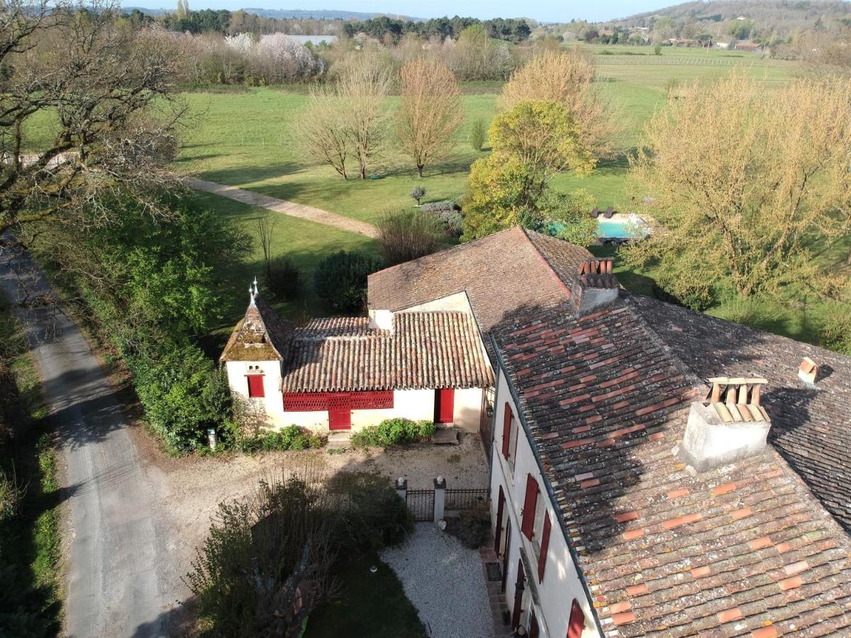 La Carreterie - Maison De Famille{S} Pineuilh Bagian luar foto