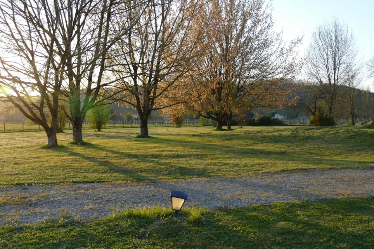 La Carreterie - Maison De Famille{S} Pineuilh Bagian luar foto