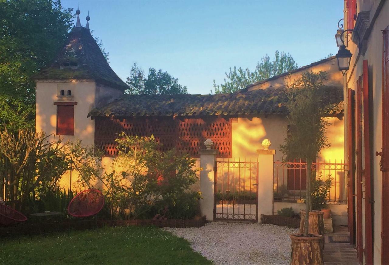 La Carreterie - Maison De Famille{S} Pineuilh Bagian luar foto