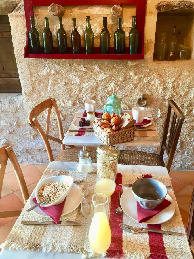 La Carreterie - Maison De Famille{S} Pineuilh Bagian luar foto