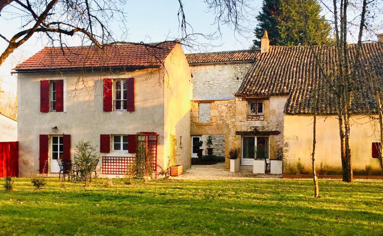 La Carreterie - Maison De Famille{S} Pineuilh Bagian luar foto