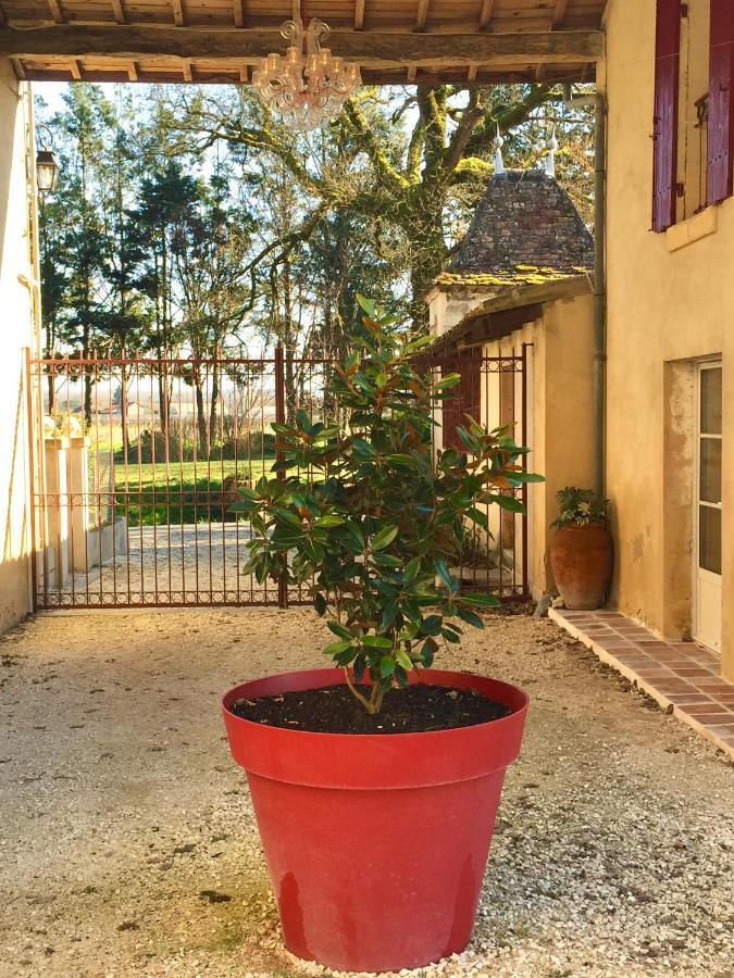 La Carreterie - Maison De Famille{S} Pineuilh Bagian luar foto